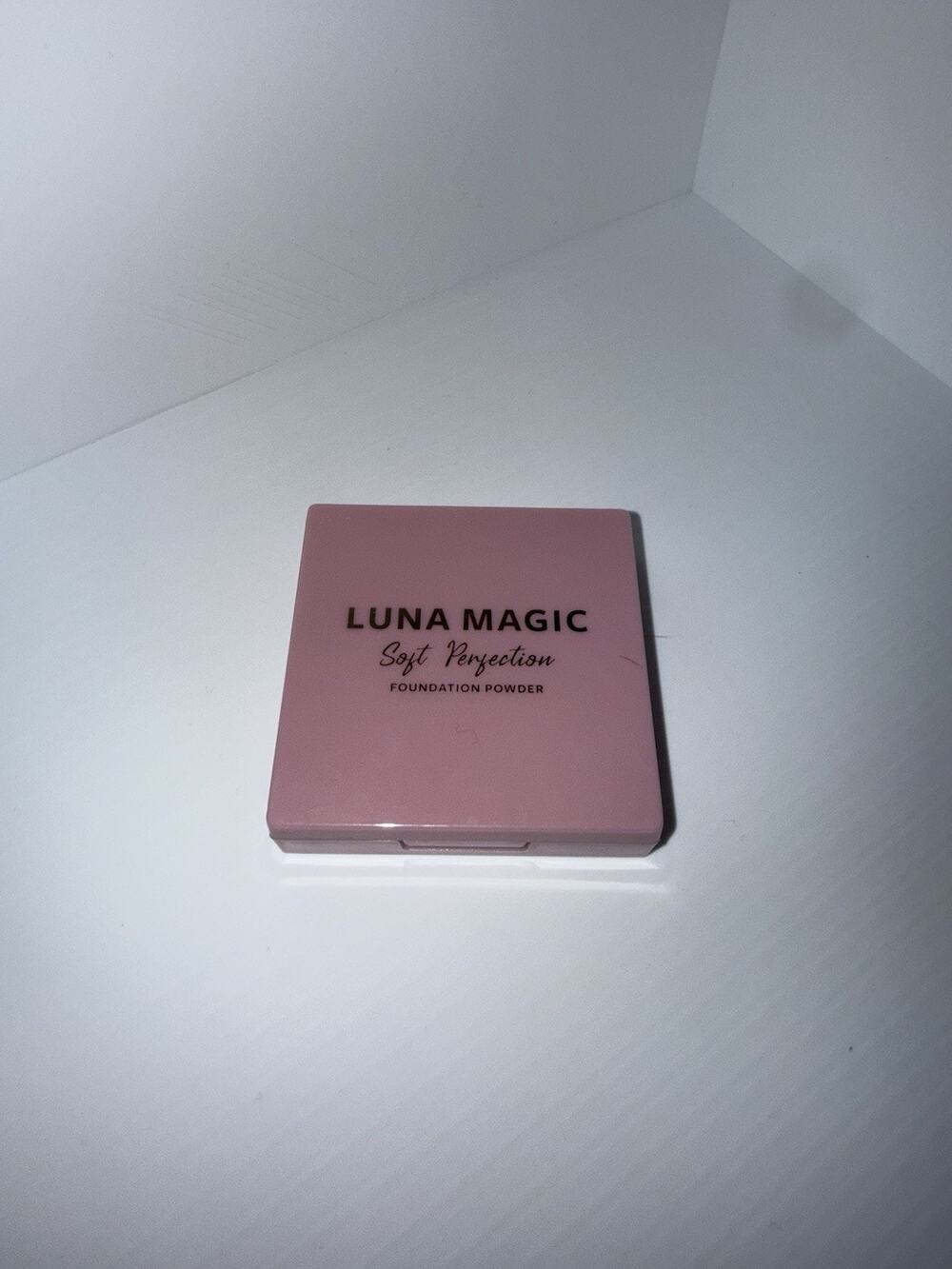 Luna Magic Soft Perfection Foundation Powder in Light 0.10oz